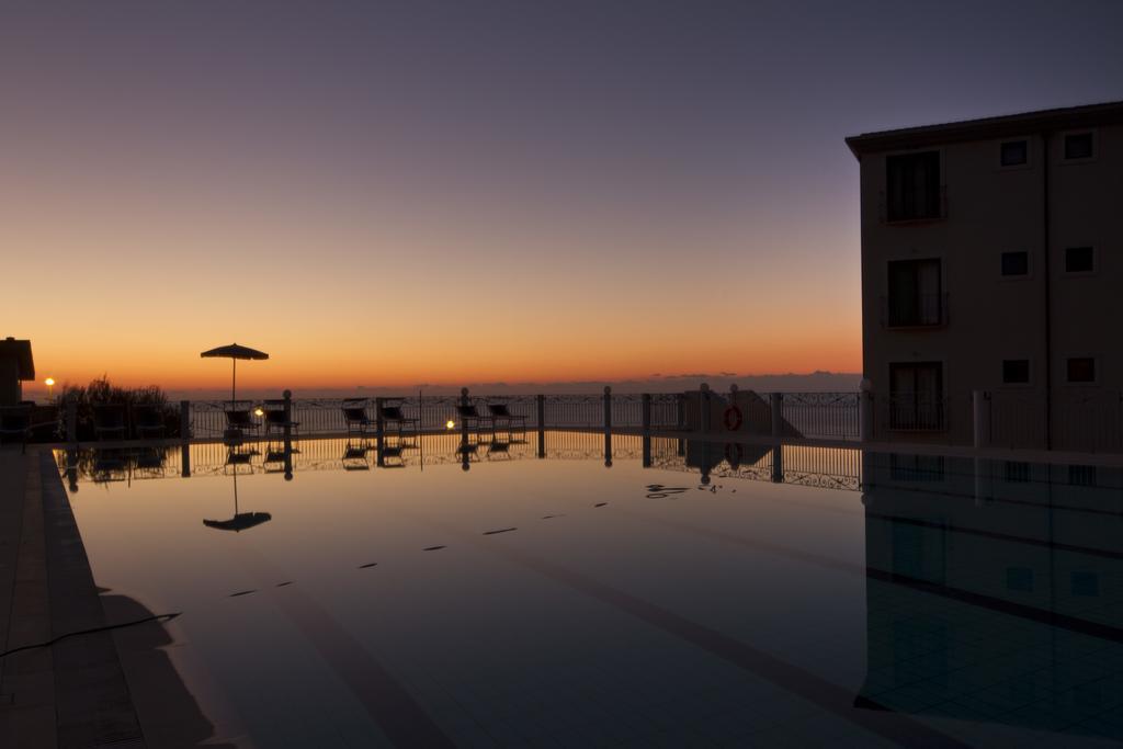 Hotel Brancamaria Cala Gonone Exterior photo